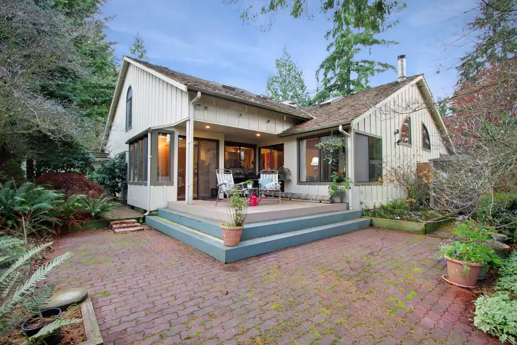 Brick Patio and House - 14300 Trillium Blvd SE 25 in Mill Creek, WA. Lamb Real Estate