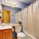 Bathroom - 328 Meadow Pl in Snohomish, WA - Lamb Real Estate