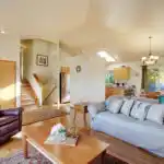 Living Room - 328 Meadow Pl in Snohomish, WA - Lamb Real Estate