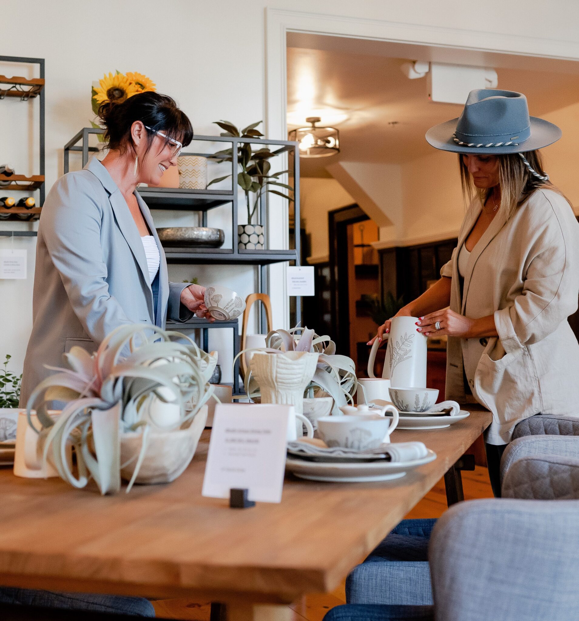 Inside the Design Unsellable Houses, Season 4, Episode 2 Lamb & Co.