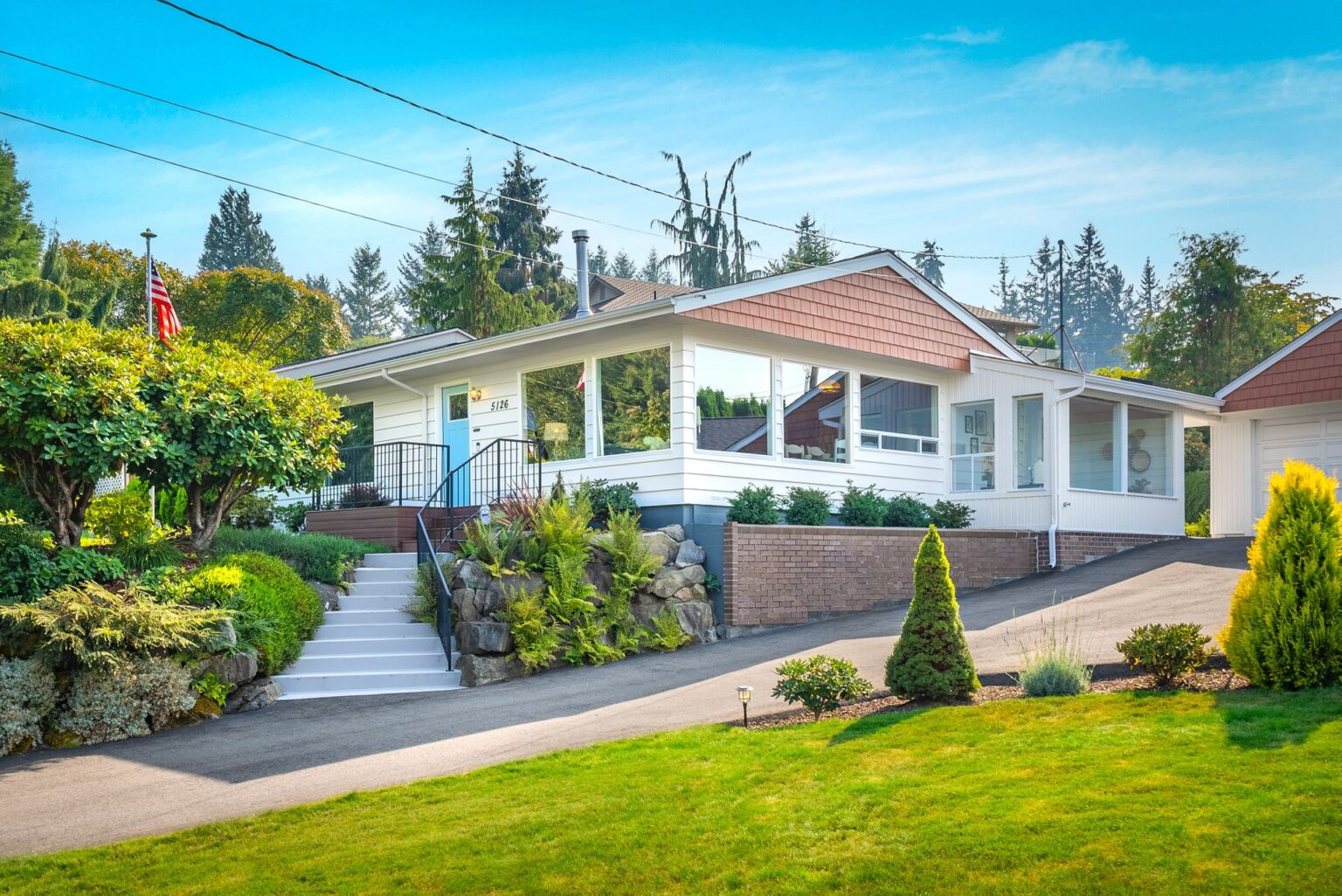 Refreshed Boulevard Bluffs MidCentury Rambler Lamb & Co.