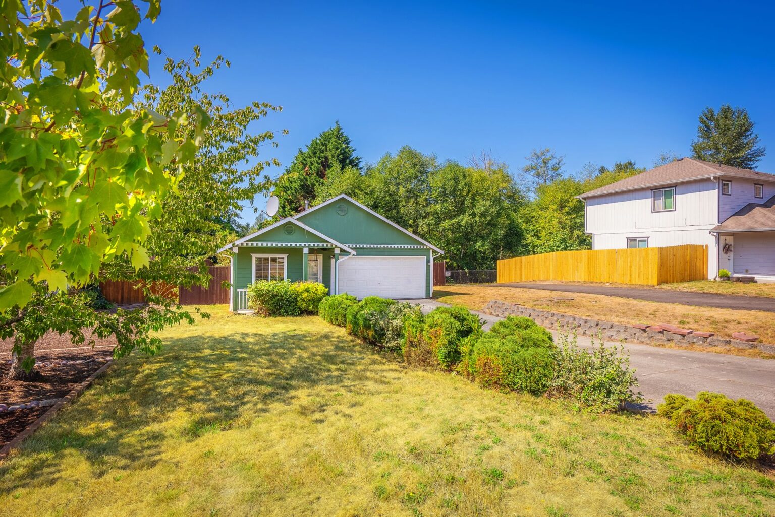 Charming + Convenient Everett Bungalow Lamb & Co.